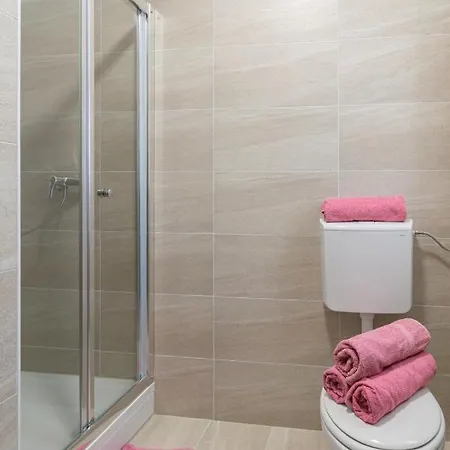 Triple 4309g Πανσιόν